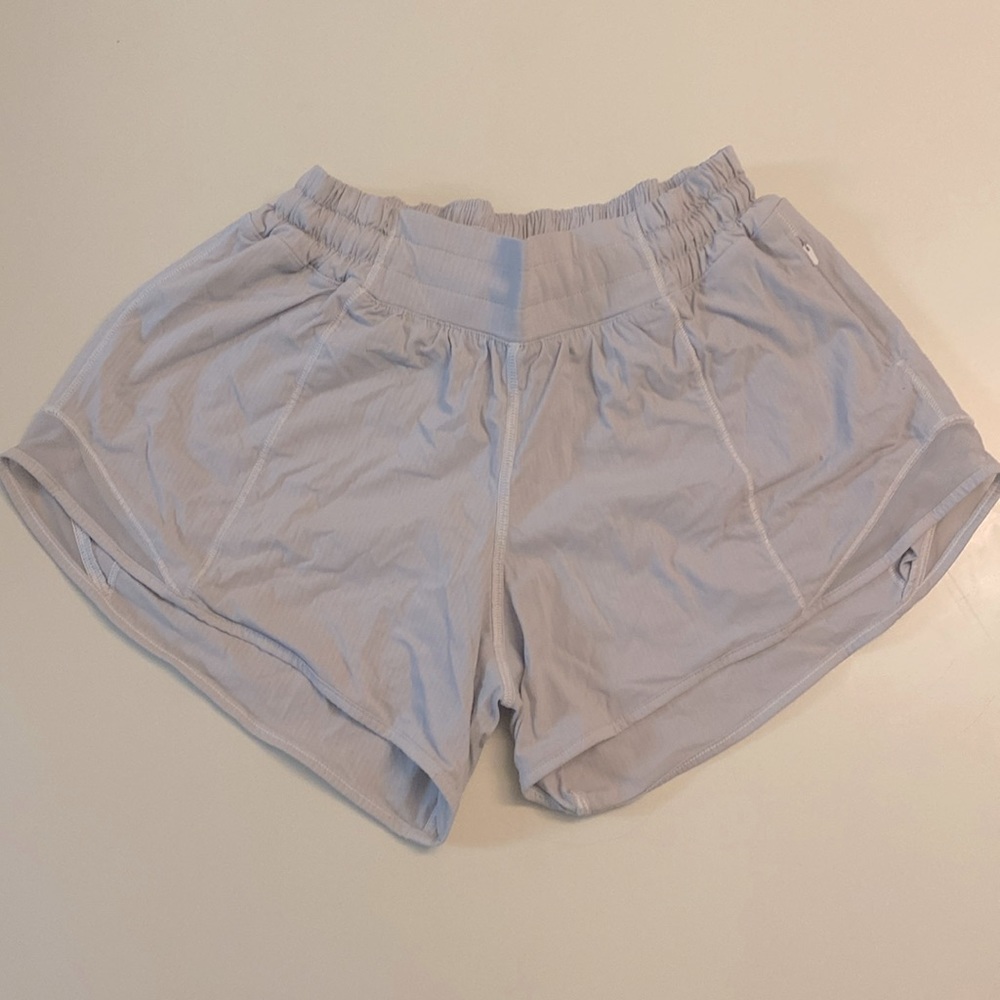 Lululemon grey hottie hots size 4, 4 inch inseam